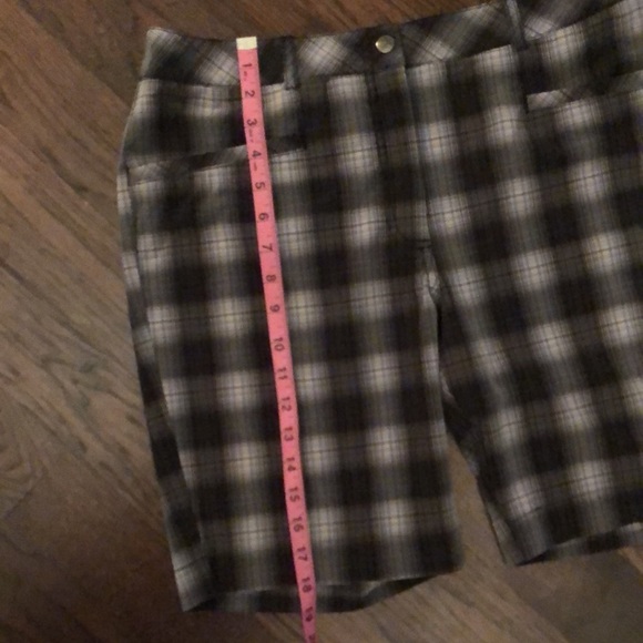 Cutter & Buck Annika Shorts-Stretch - Picture 5 of 10